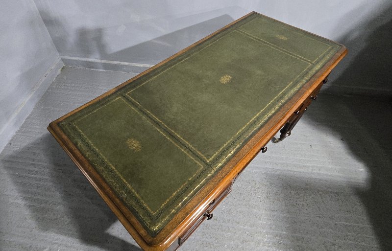 Gillows Victorian Mahogany Writing Desk - Image 4