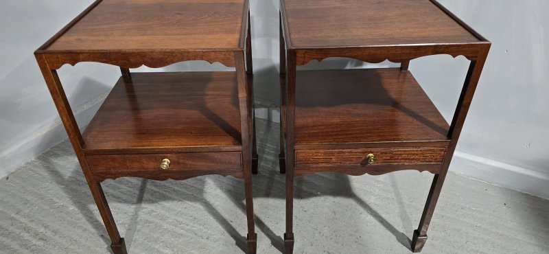 Pair Regency Mahogany Bedside Lamp Tables - Image 6