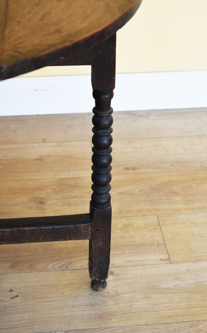 18th Century Oak Gateleg Table - Image 3
