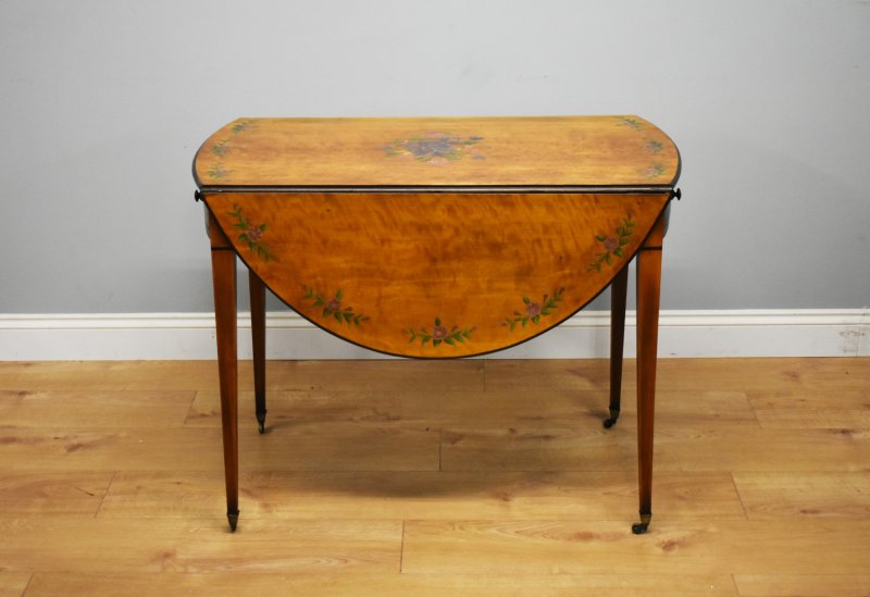 20th Century Edwardian Mahogany Hand Painted Satinwood Pembroke Table - Image 3