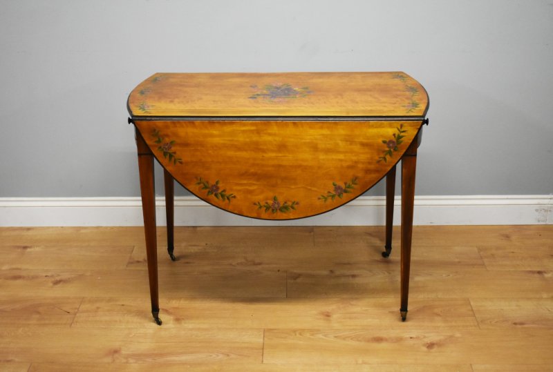 20th Century Edwardian Mahogany Hand Painted Satinwood Pembroke Table - Image 5