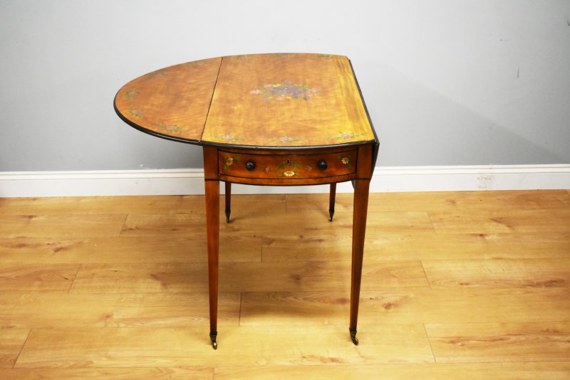20th Century Edwardian Mahogany Hand Painted Satinwood Pembroke Table - Image 7