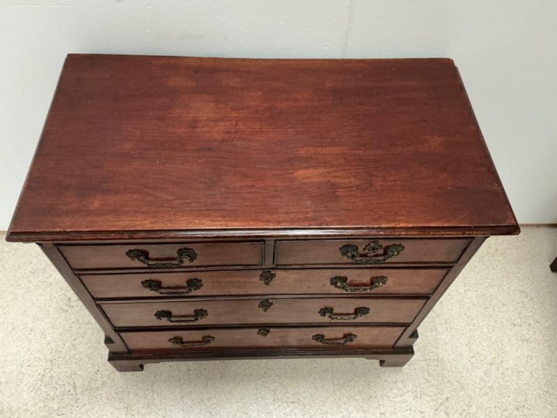 Small Georgian Chest Of Drawers - Image 2