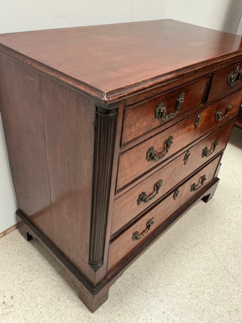 Small Georgian Chest Of Drawers - Image 4