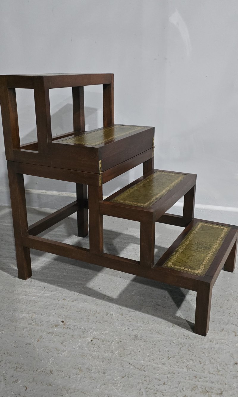 Fine Pair Library Steps - Image 3