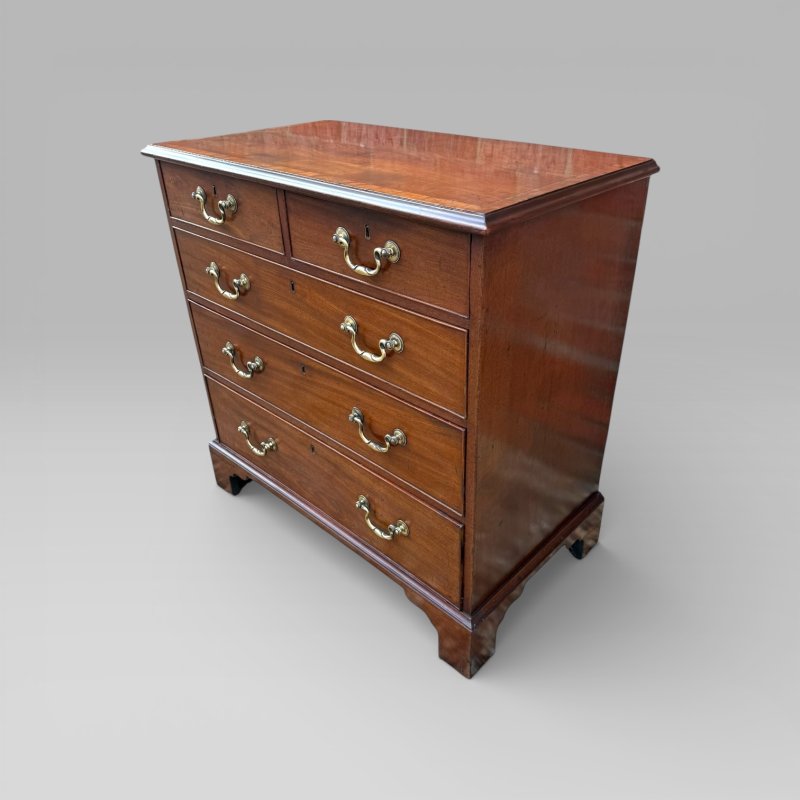 Small Antique Georgian Cuban Mahogany & Walnut Crossbanded Chest Of Drawers - Image 2
