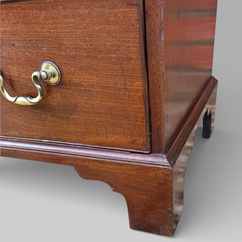 Small Antique Georgian Cuban Mahogany & Walnut Crossbanded Chest Of Drawers - Image 11