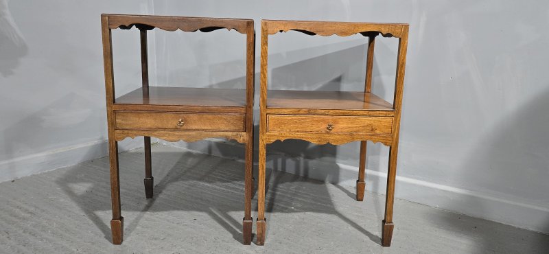 Good Pair Georgian Mahogany Night Lamp Tables - Image 3