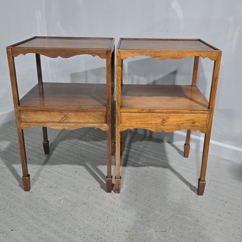 Good Pair Georgian Mahogany Night Lamp Tables - Image 6
