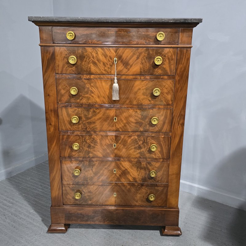 Super French Tall Chest of Mahogany Drawers - Image 4