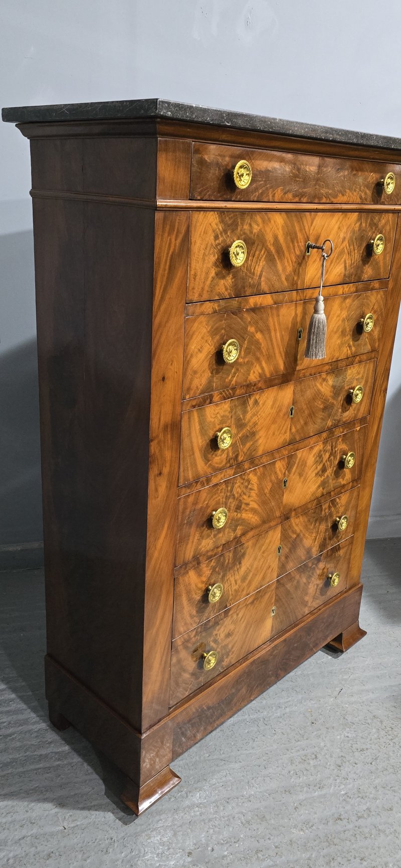 Super French Tall Chest of Mahogany Drawers - Image 5