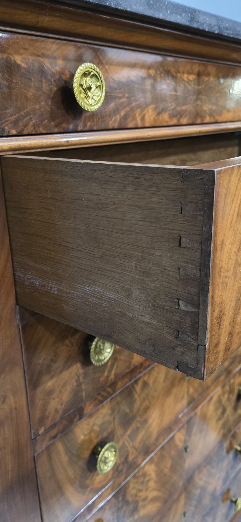 Super French Tall Chest of Mahogany Drawers - Image 6