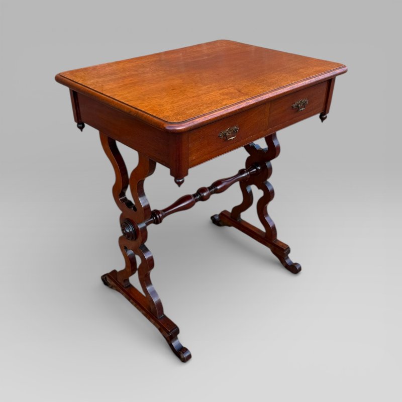 Antique Victorian Mahogany Centre Table / Occasional Table with 2 Drawers - Image 2