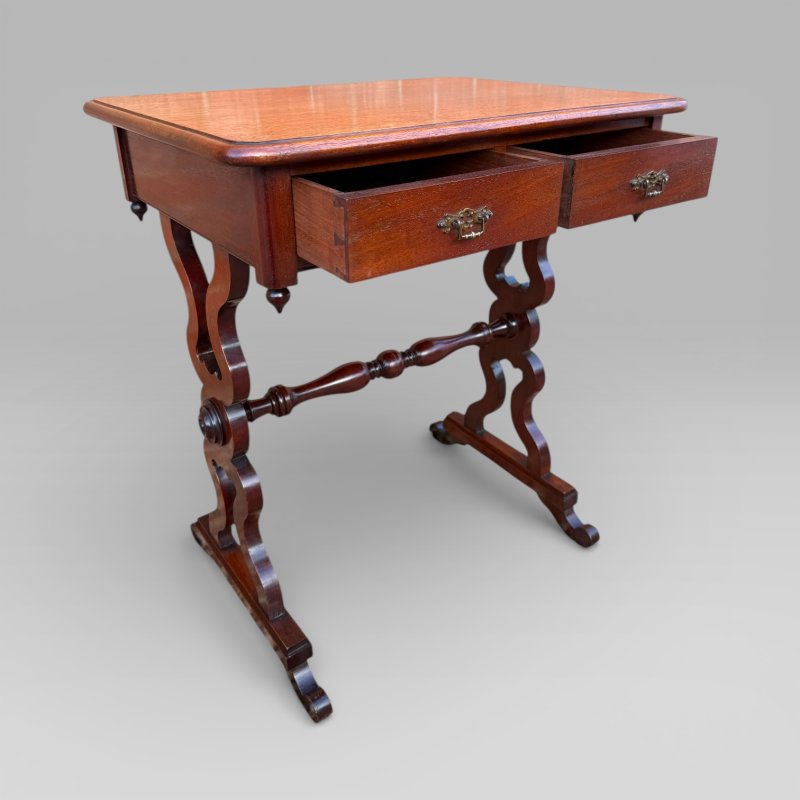 Antique Victorian Mahogany Centre Table / Occasional Table with 2 Drawers - Image 6