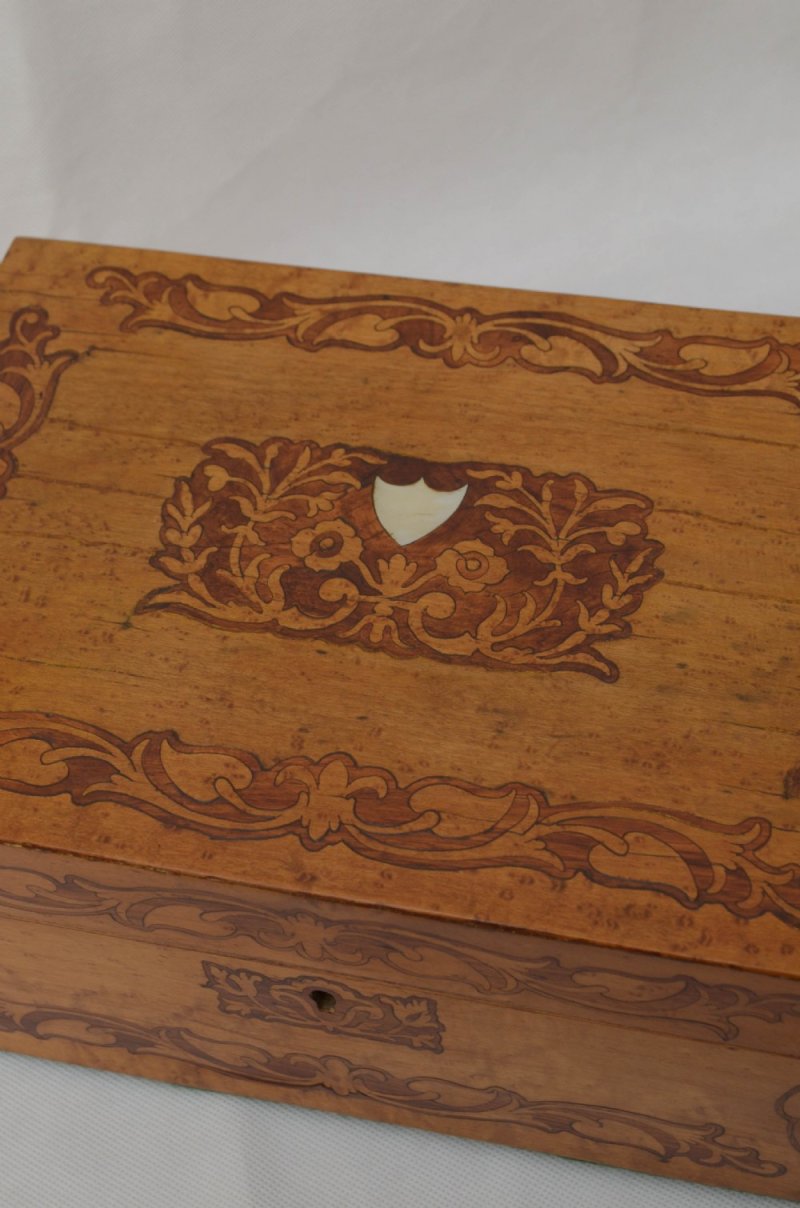 Victorian Bird's-eye Maple Jewellery Box With Tray - Image 6