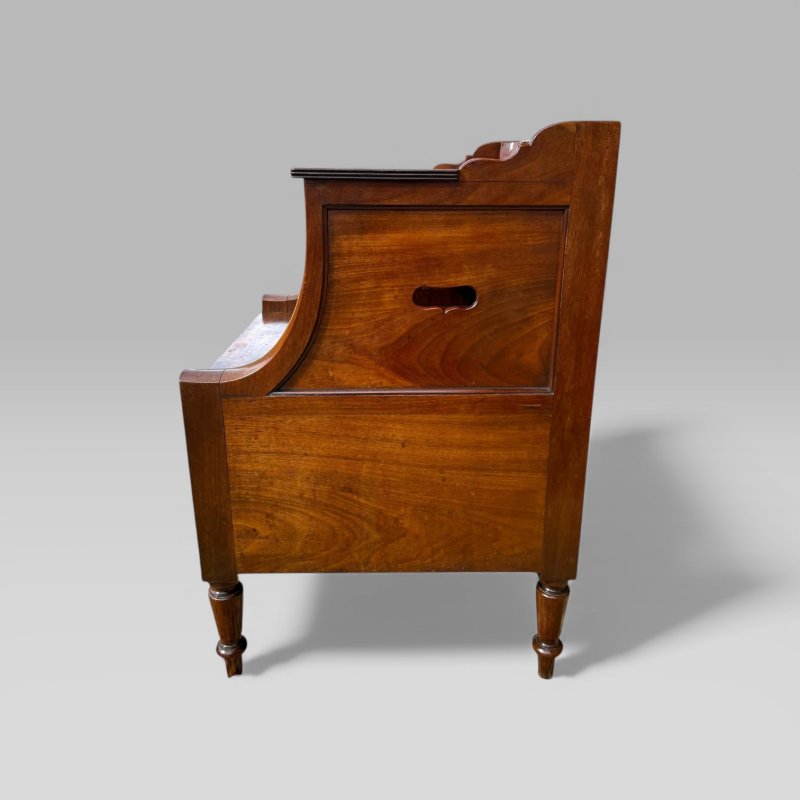 Antique Georgian Gillows Mahogany Bedside Table Cabinet | Pot Cupboard - Image 4