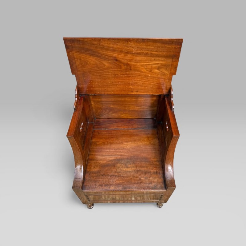 Antique Georgian Gillows Mahogany Bedside Table Cabinet | Pot Cupboard - Image 9