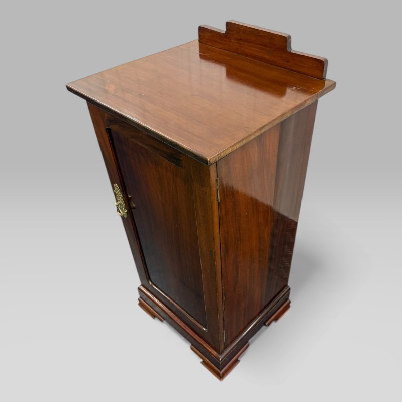 Antique Mahogany Bedside Cabinet / Pot Cupboard with Ogee Feet - Image 2