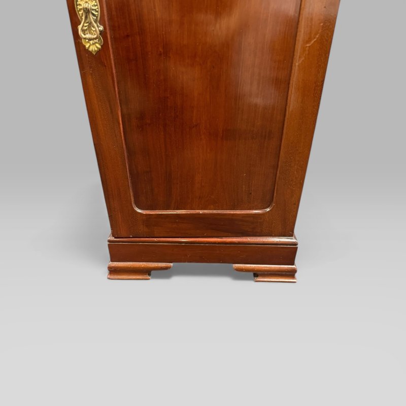Antique Mahogany Bedside Cabinet / Pot Cupboard with Ogee Feet - Image 7