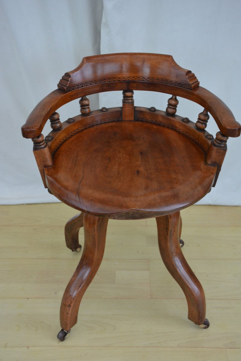 Aesthetic Movement Walnut Swivelling Office Chair - Image 4