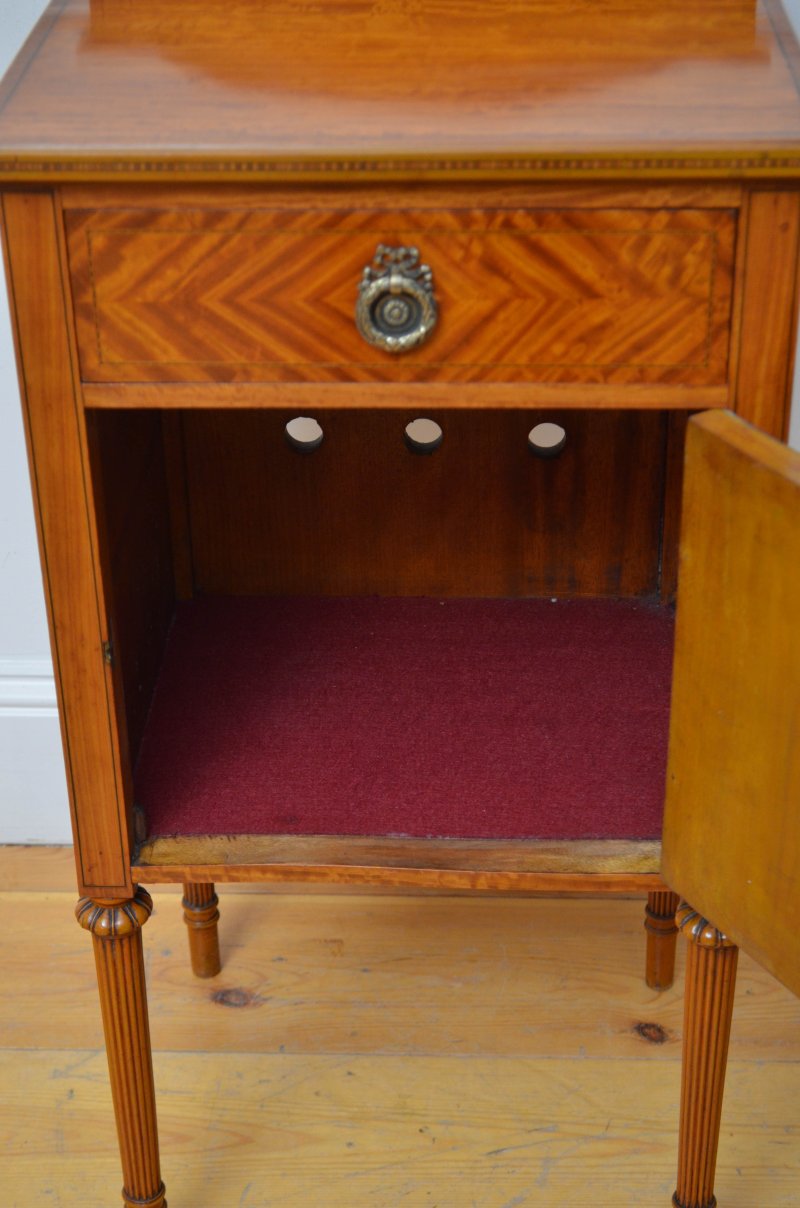 English Edwardian Satinwood Bedside Cupboard - Image 6
