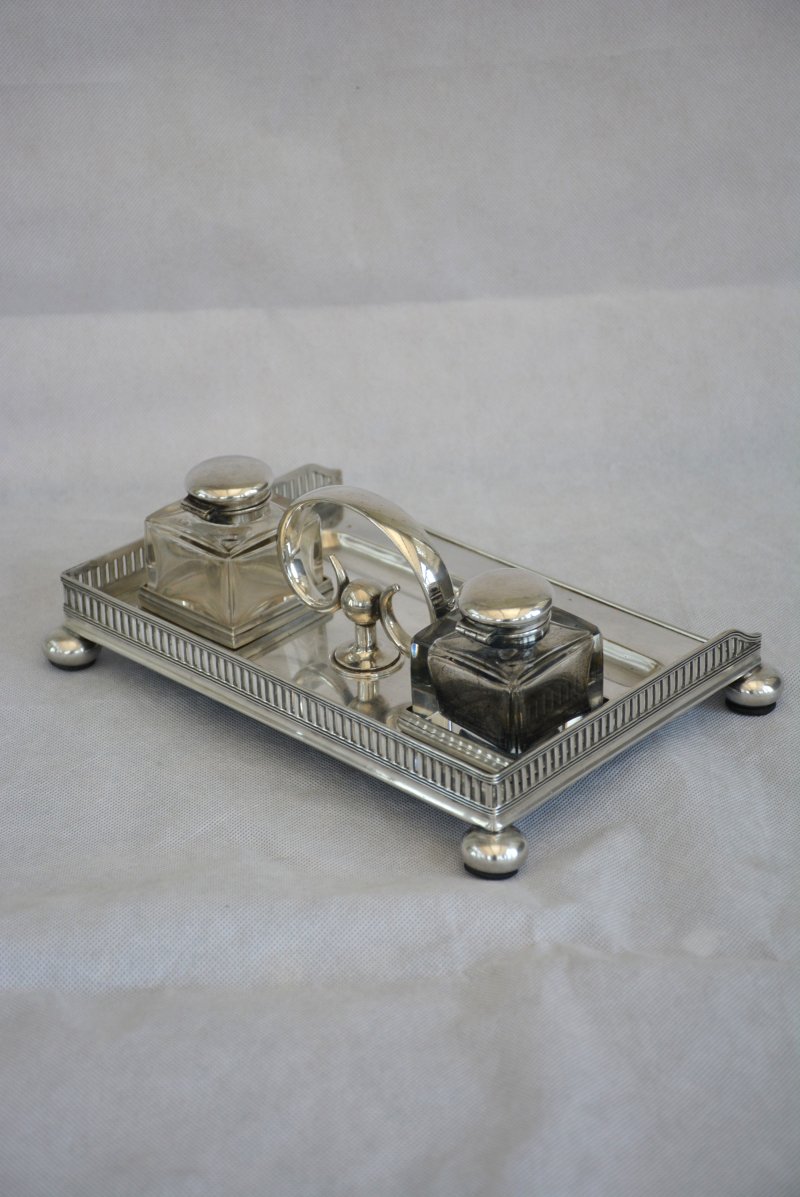 Walker And Hall Silver Plated Ink Stand Desk Stand - Image 5