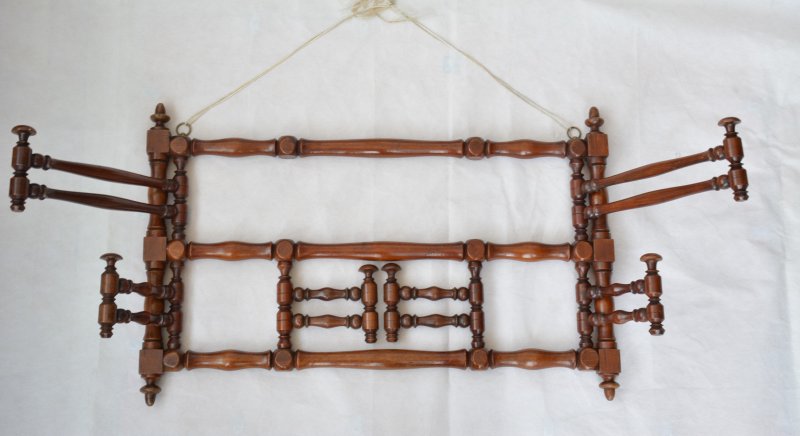 Antique Wall Mounted Coat Rack Wig Rack - Image 6