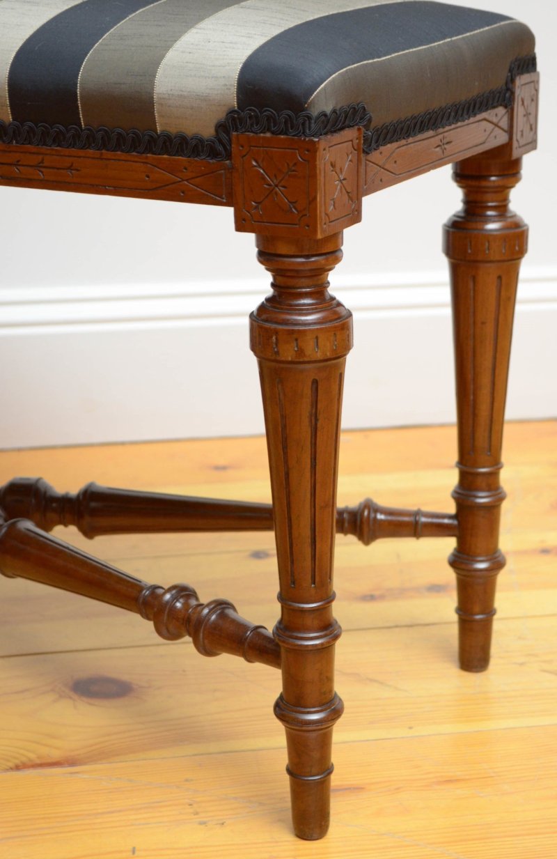 English Victorian Walnut Window Seat Duet Stool - Image 9