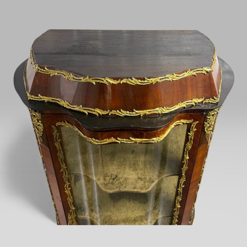 Antique French Louis XV Style Kingwood & Marquetry Vitrine Cabinet - Image 10