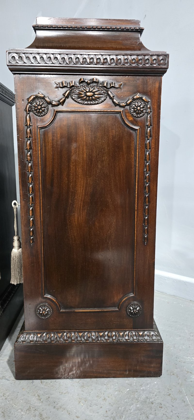 Super Pair Regency Mahogany Side Cabinets - Image 13