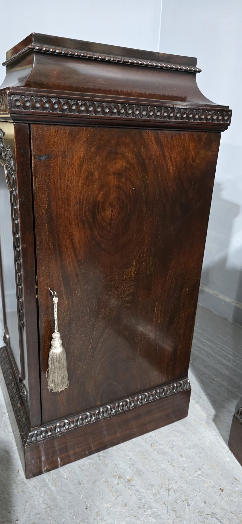 Super Pair Regency Mahogany Side Cabinets - Image 14