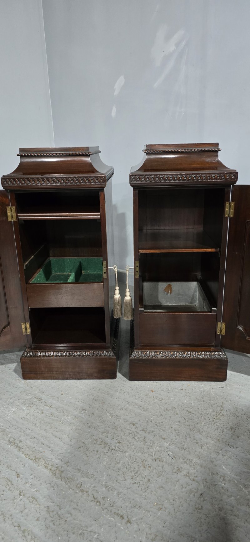 Super Pair Regency Mahogany Side Cabinets - Image 5