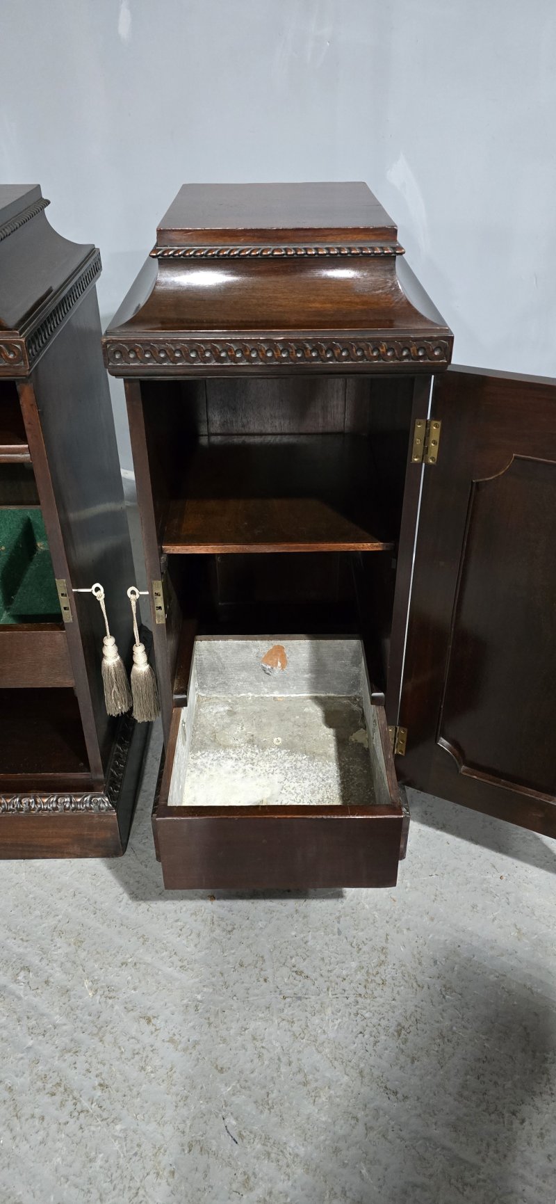 Super Pair Regency Mahogany Side Cabinets - Image 9