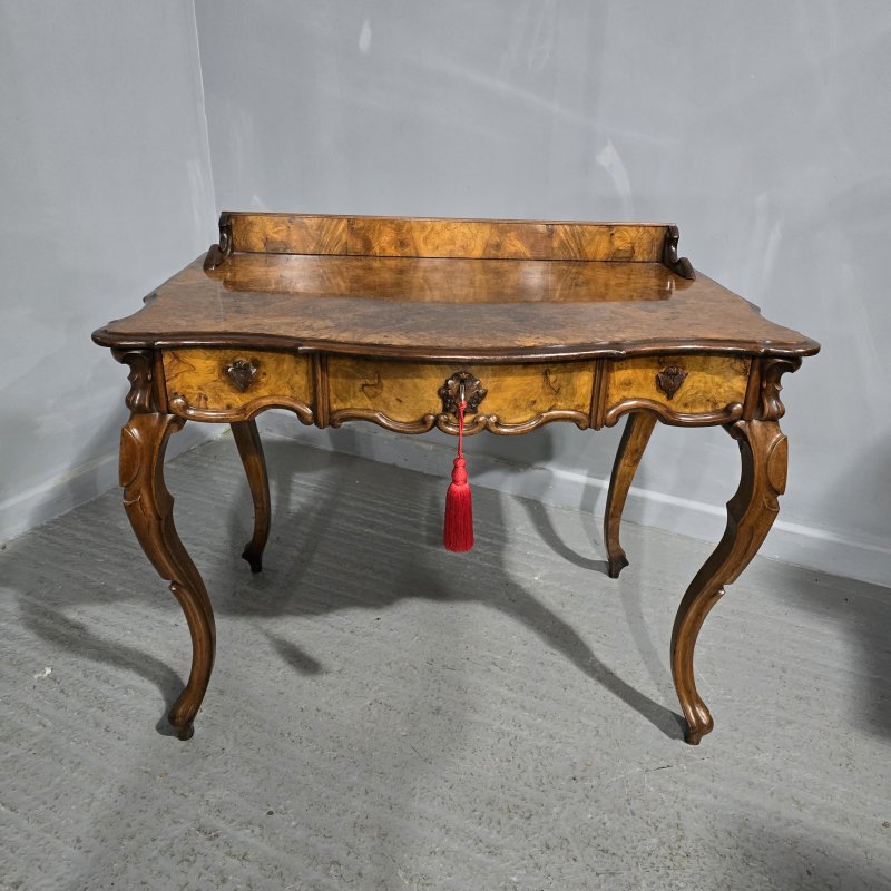 Superb Burr Walnut Dressing Side Table