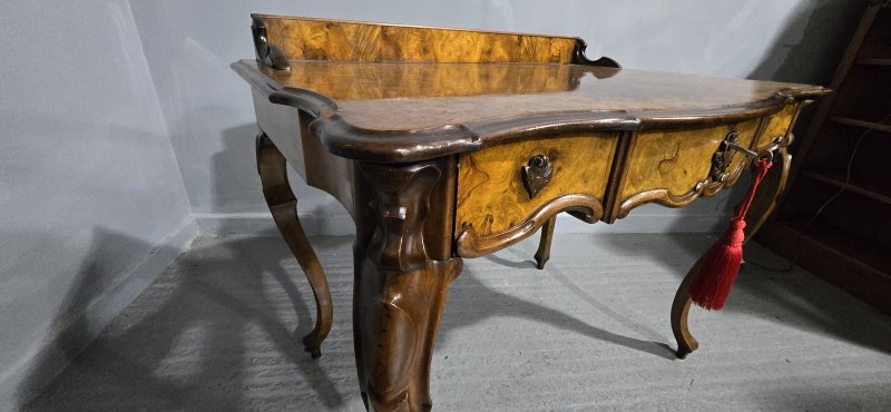 Superb Burr Walnut Dressing Side Table - Image 8