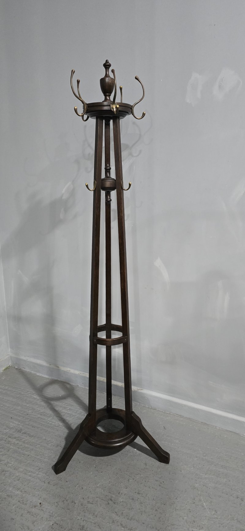 Good Arts and Crafts Coat Stand - Image 2