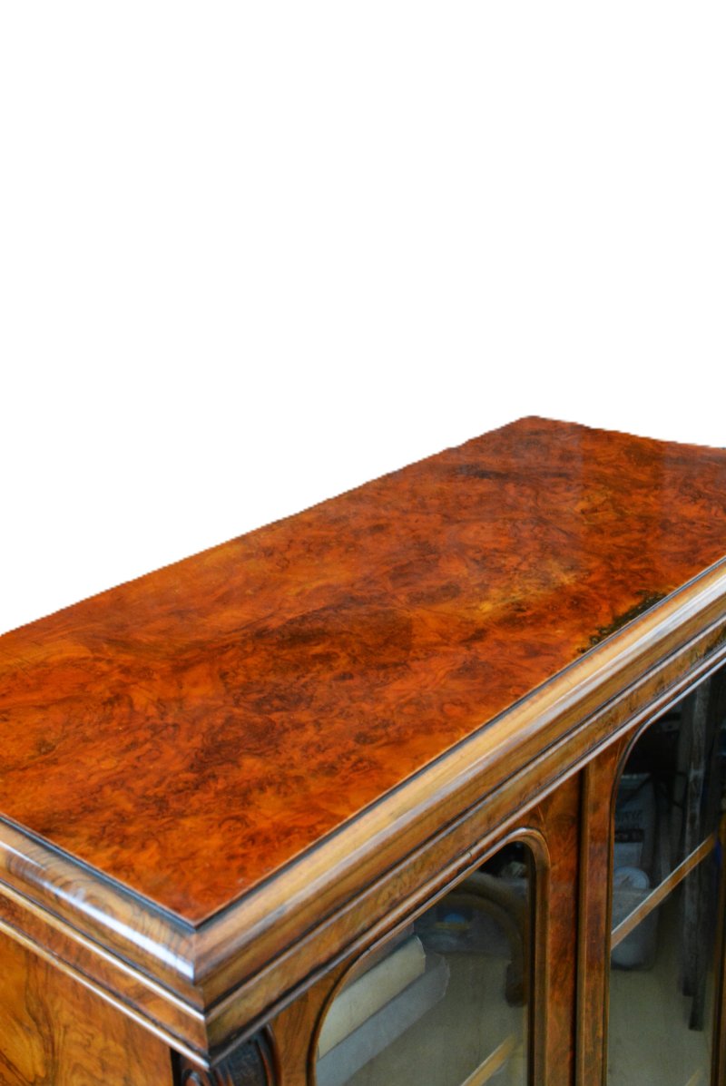 English Victorian Bookcase In Figured Walnut - Image 3