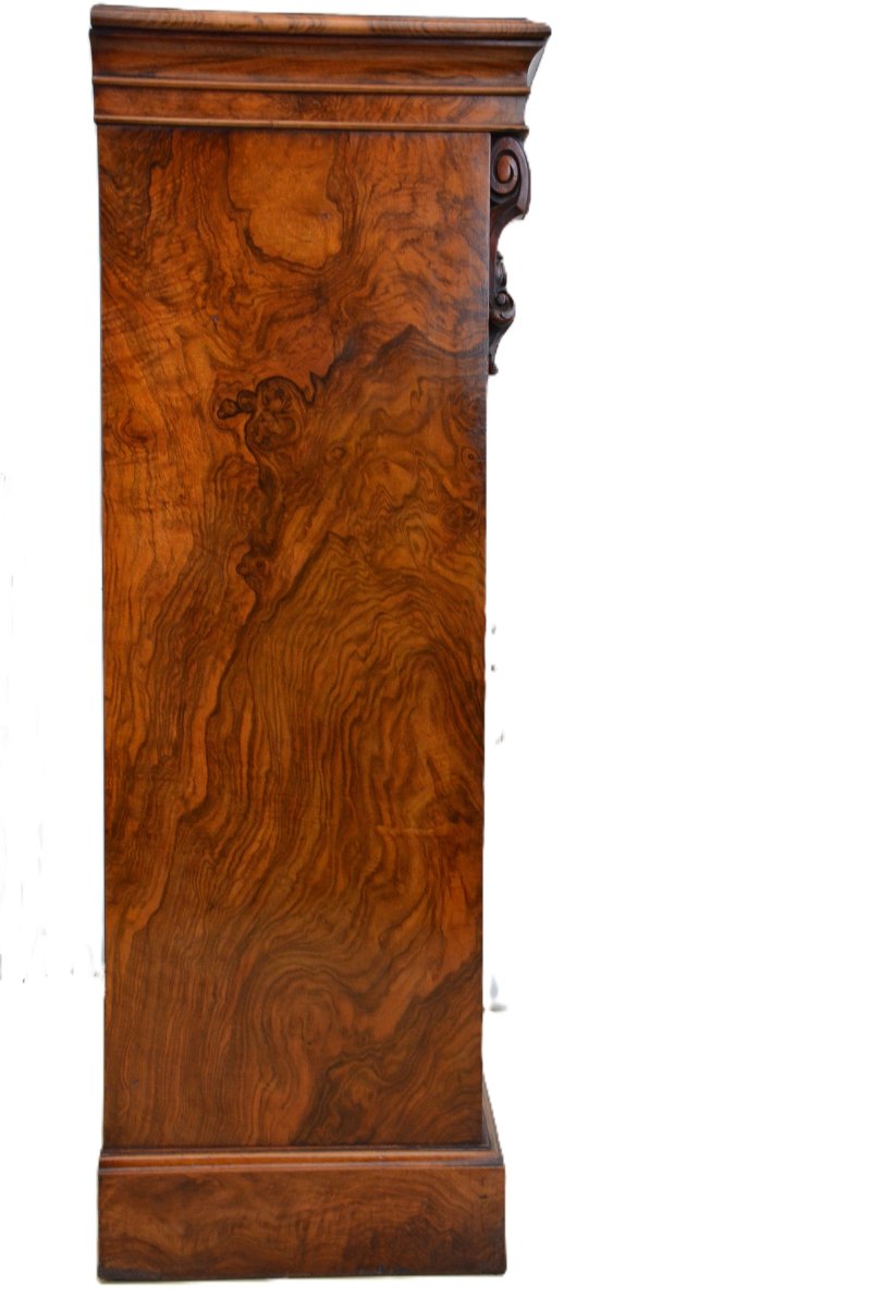 English Victorian Bookcase In Figured Walnut - Image 17