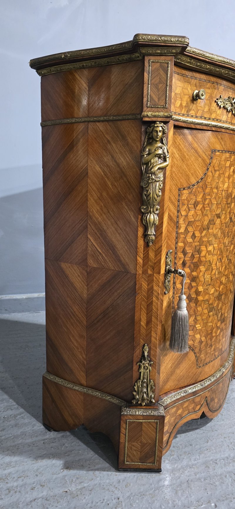 Outstanding French Serpentine Side Cabinet - Image 16