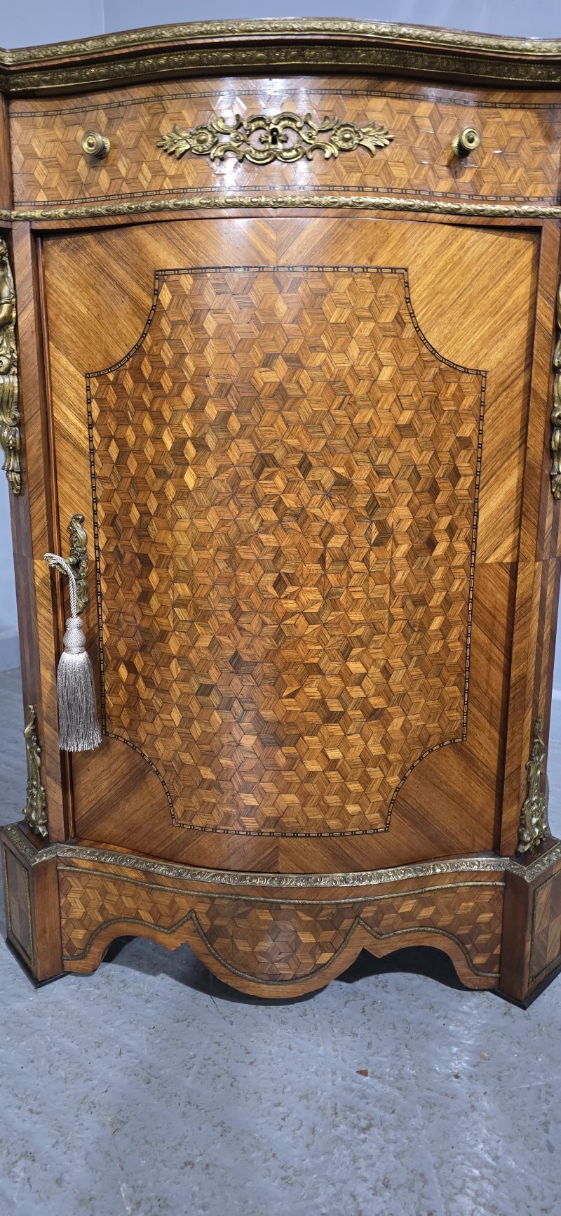 Outstanding French Serpentine Side Cabinet - Image 15