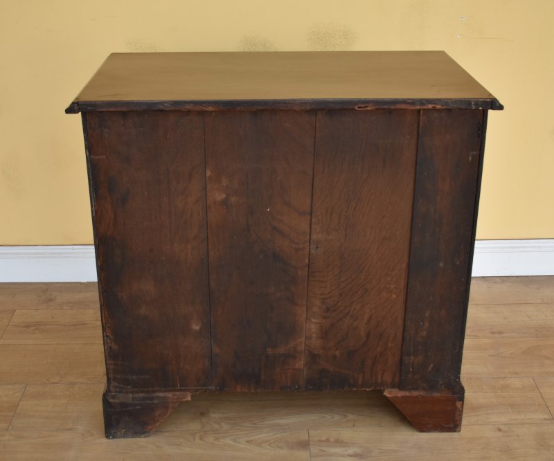 George III Mahogany Chest Of Drawers - Image 7