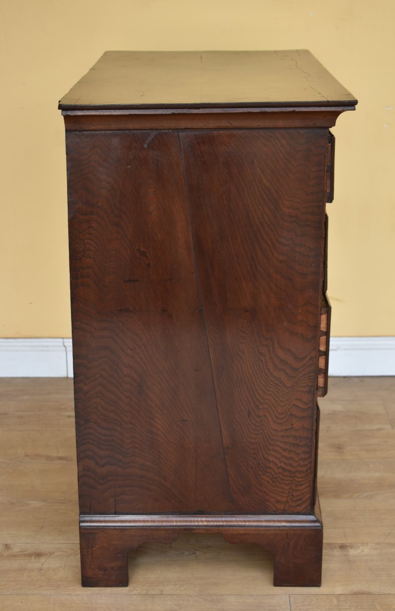 18th Century George III Oak Chest Of Drawers - Image 4