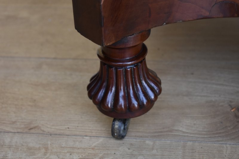 19th Century Regency Mahogany Dining Table - Image 3