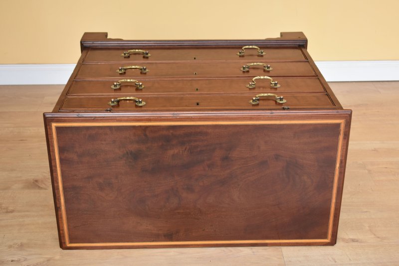 George III Mahogany Chest Of Drawers - Image 10