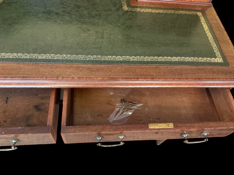 Edwardian Inlaid Mahogany Desk - Image 13