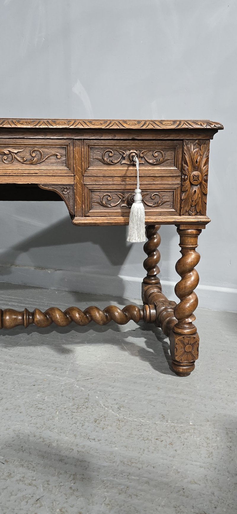 Super Carved Oak Desk - Image 7