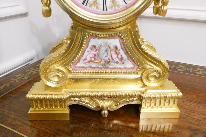 French Louis XV Style Gilt Bronze & Porcelain Mantel Clock by Jean-Baptiste Delettrez - Image 5