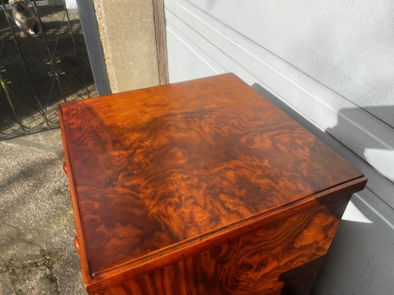 A Good Pair Of Victorian Period Burr Walnut Bedside Chests. - Image 4