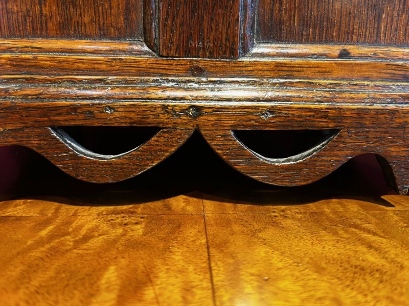 A Rare Late 18th Century Miniature Oak Box. - Image 7