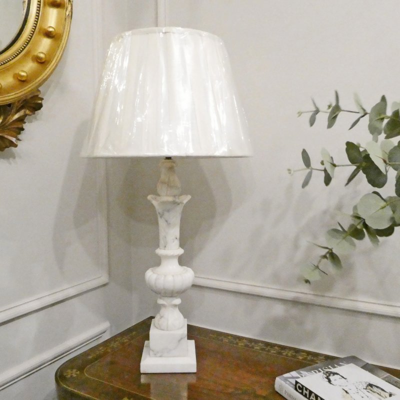 Early 20th Century Italian Alabaster Table Lamp